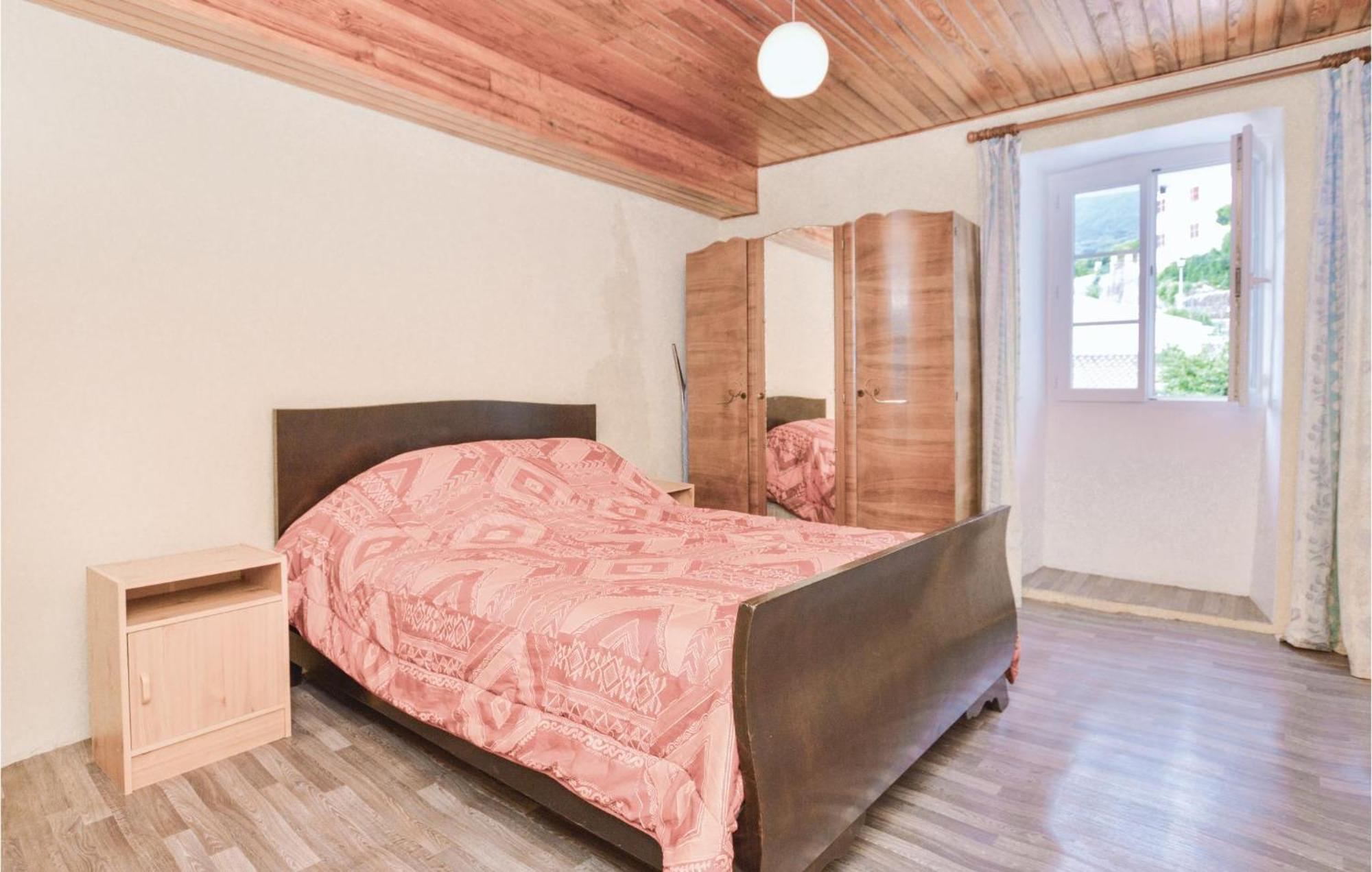 Lovely Apartment In Pietranera With Wifi Buitenkant foto
